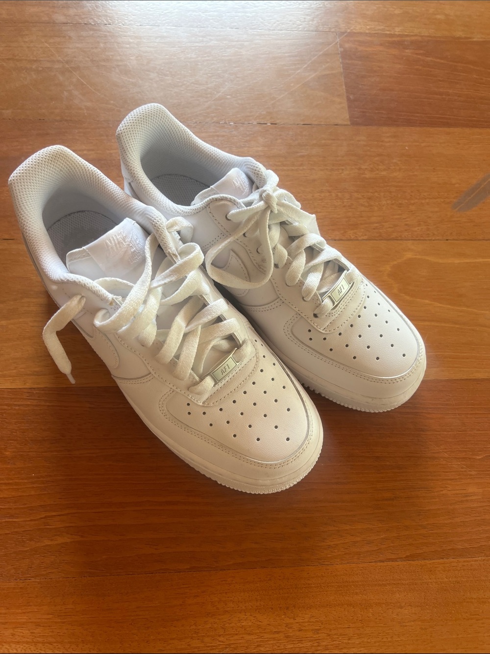Classic Women's All-White Athletic Sneakers